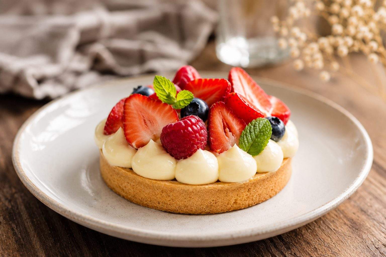 Pâtisserie maison servie au café
